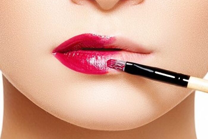 This is how you find the perfect matching lipstick