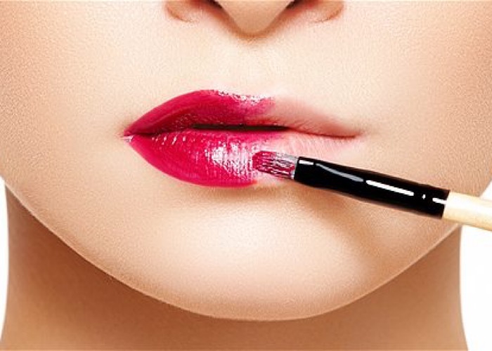This is how you find the perfect matching lipstick